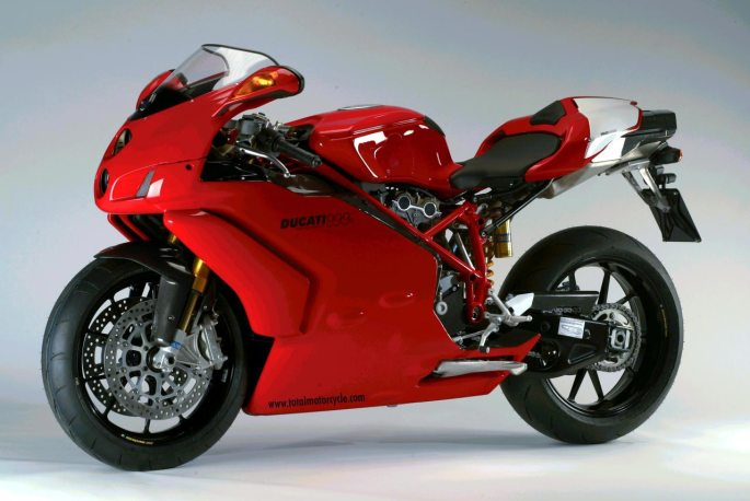 2005-Ducati-999R-USversion