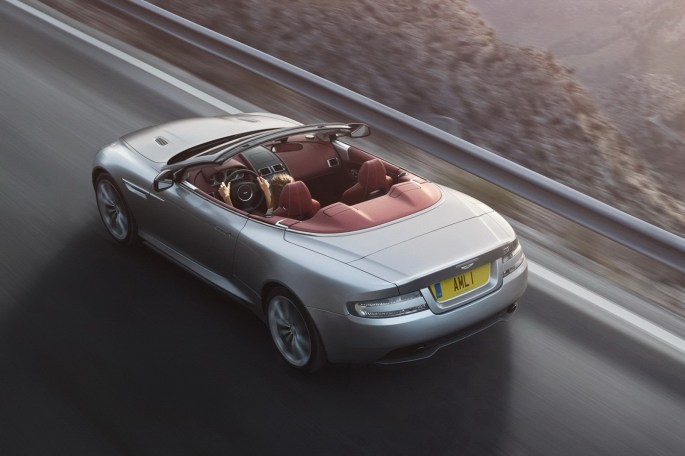 DB9 facelift, acceleraţie de la 0 la 100 km/h în 4,6 secunde