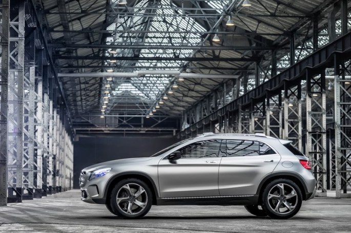 mercedes_benz_gla_concept_razvan_bucsoiu