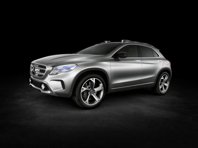 mercedes_benz _gla_razvanbucsoiu.wordpress.com