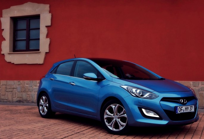 Hyundai_i30_2013_3