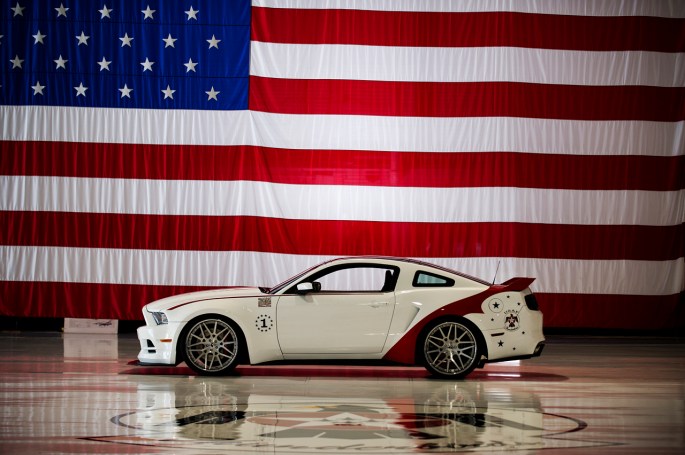 U.S. Air Force Thunderbirds Edition 2014 Ford Mustang GT