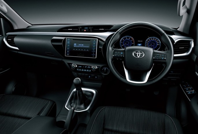 Toyota-HiLux_2016_3