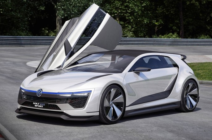 Volkswagen-Golf_GTE_Sport_Concept_2015_1