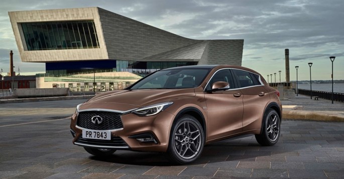 Infiniti-Q30_1
