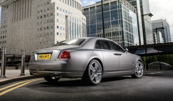Rolls-Royce-Ghost_Series_II_2015_2
