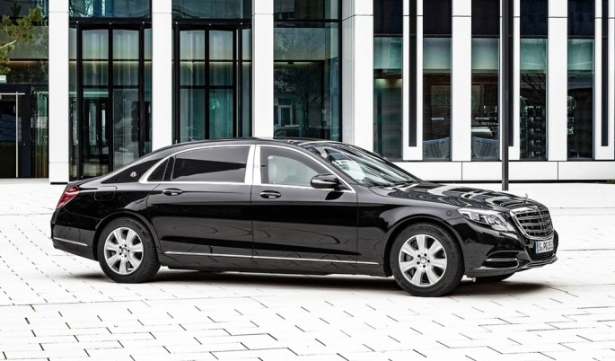 Mercedes-Benz-S600_Maybach_Guard_2016_01