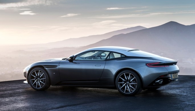 Aston_Martin-DB11_1