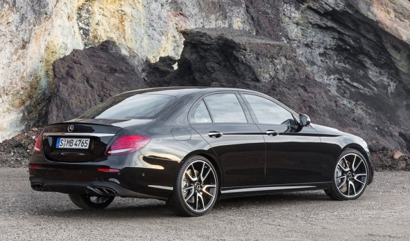 Mercedes-Benz-E43_AMG_4Matic_3